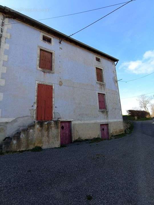 Maison à FERRIERES-SUR-SICHON