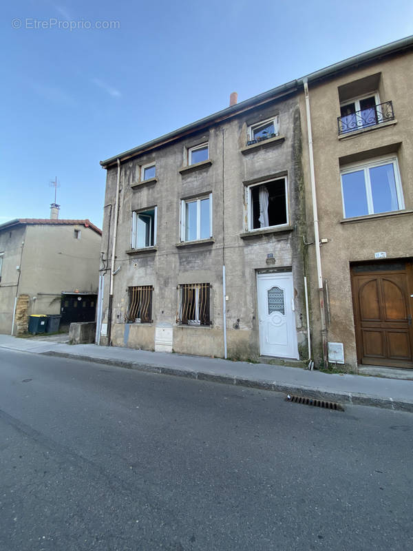 Appartement à SAINT-ETIENNE