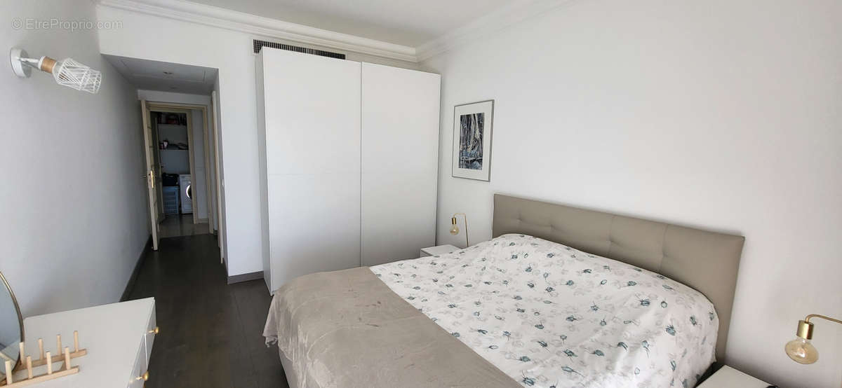 Appartement à VILLENEUVE-LOUBET