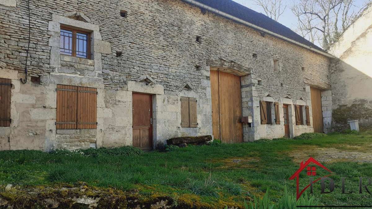 Maison à SAINT-SEINE-L&#039;ABBAYE