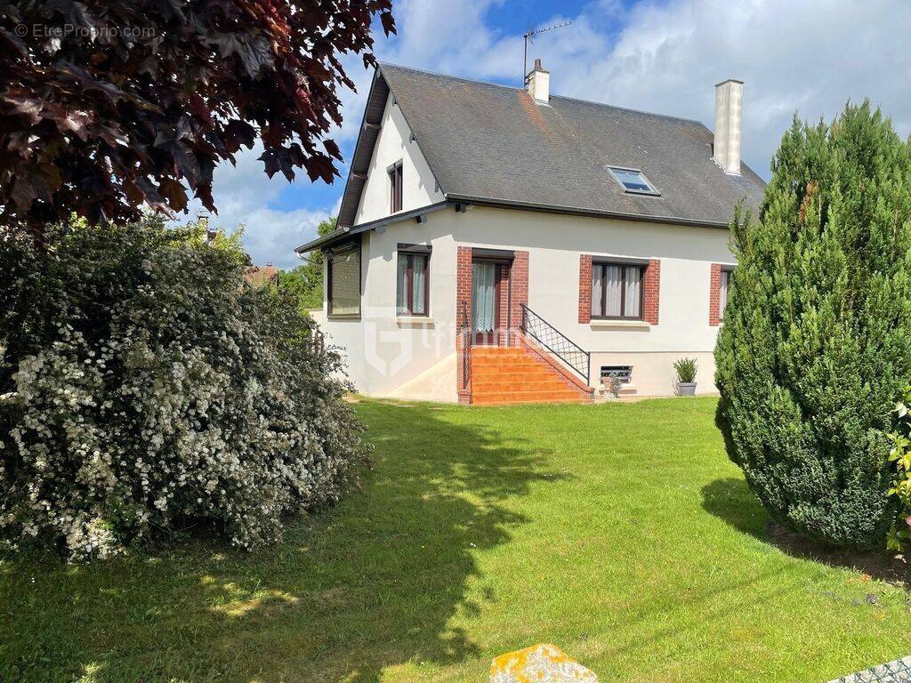 Maison à BOISSEY-LE-CHATEL