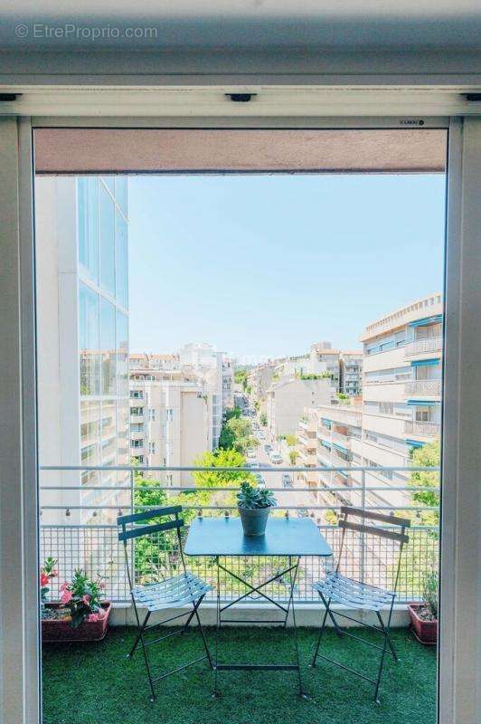 Appartement à MARSEILLE-8E