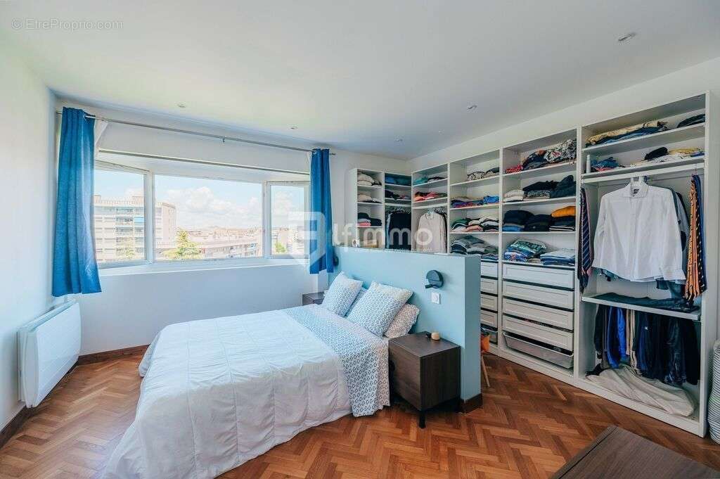 Appartement à MARSEILLE-8E