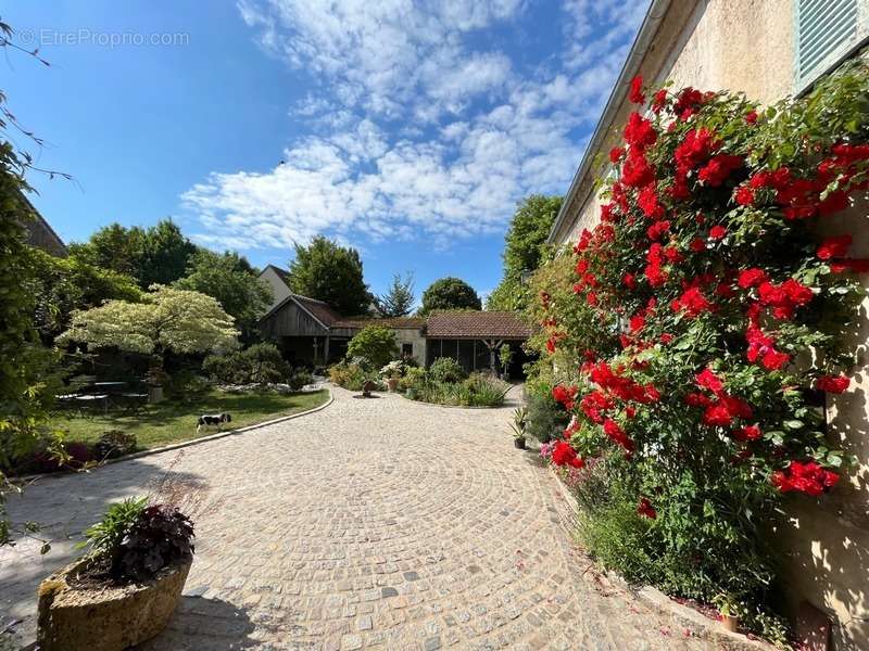 Maison à JOUARRE