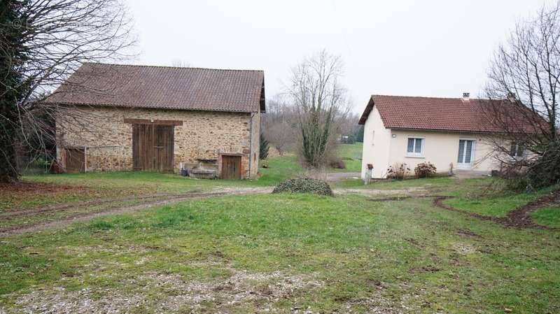 Maison à COUZEIX