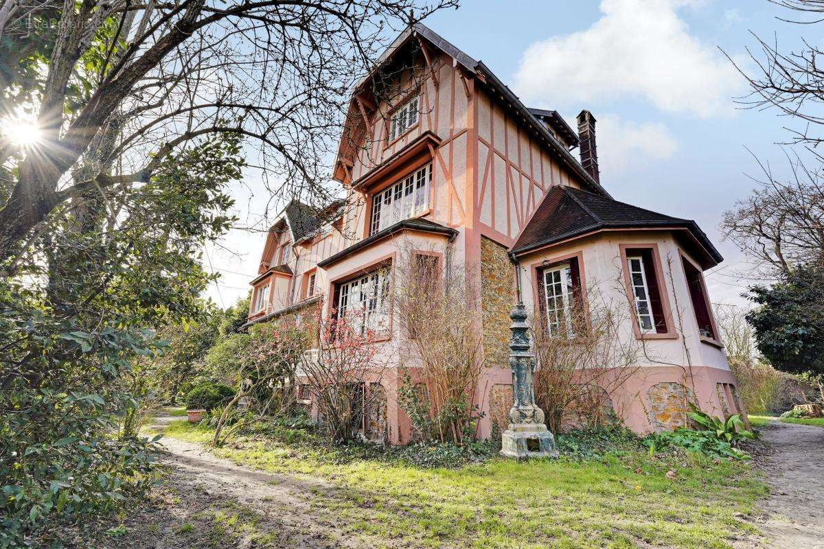 Appartement à AULNAY-SOUS-BOIS