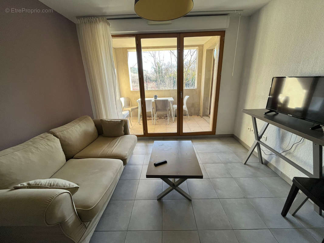 Appartement à BEAUMETTES