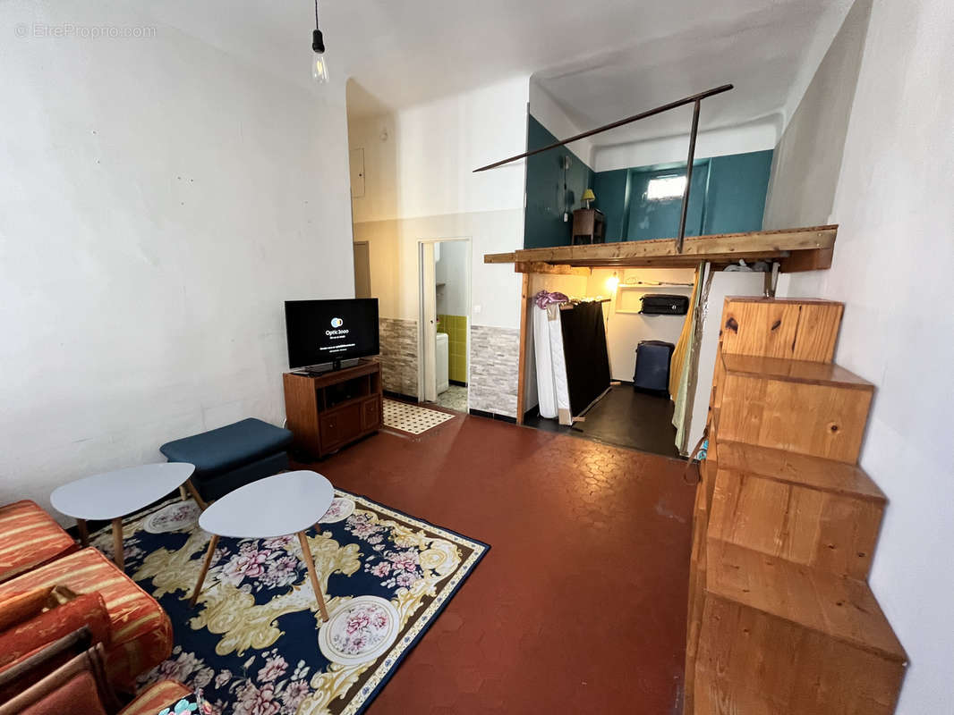 Appartement à MARSEILLE-4E