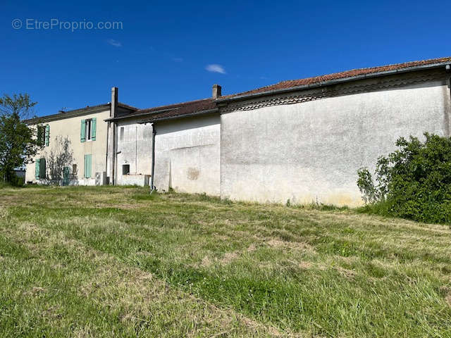 Maison à LAVARDAC