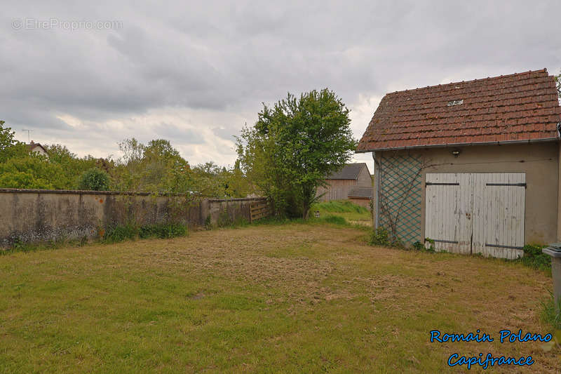 Appartement à ALLOGNY