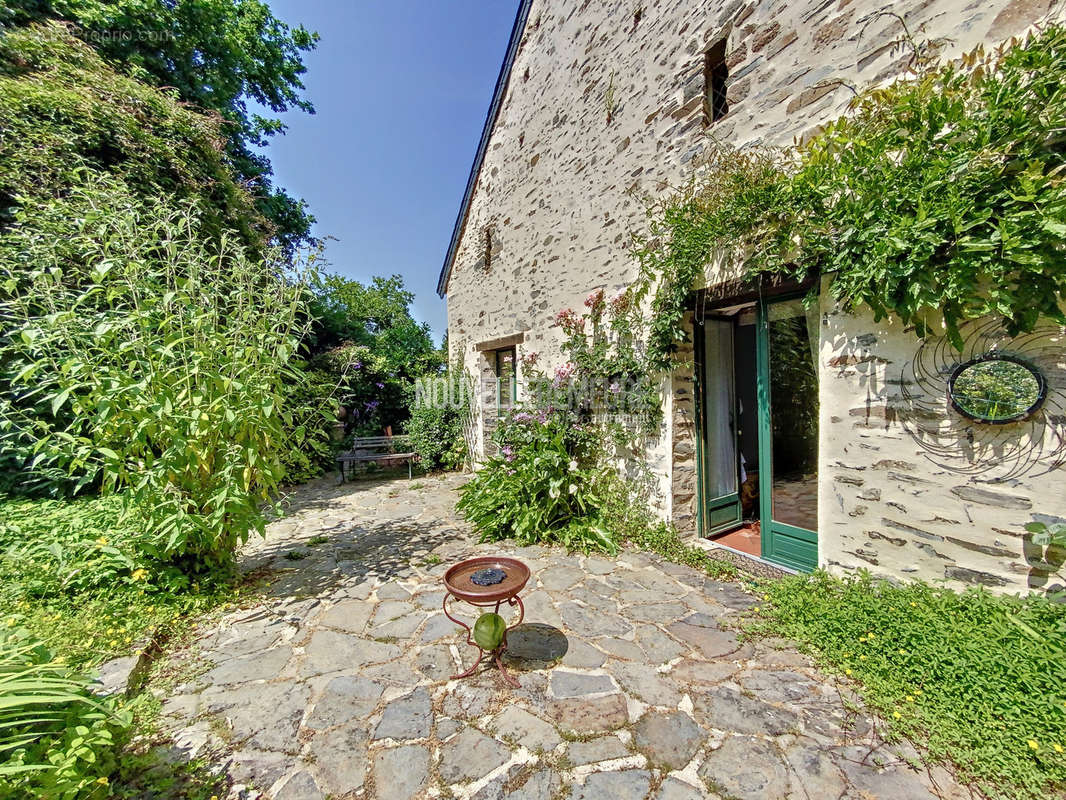 Maison à DOL-DE-BRETAGNE