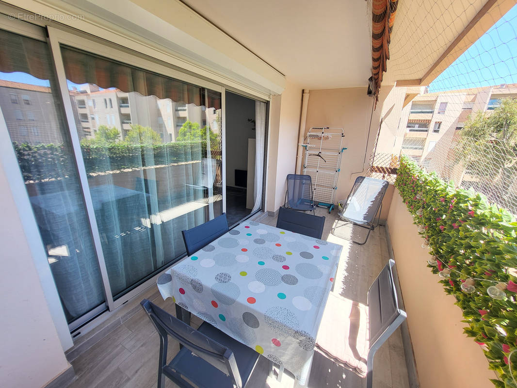 Appartement à HYERES