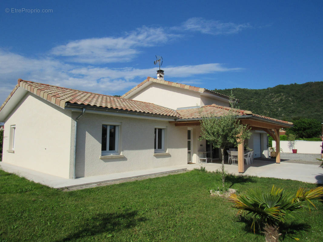 Maison à SERVES-SUR-RHONE