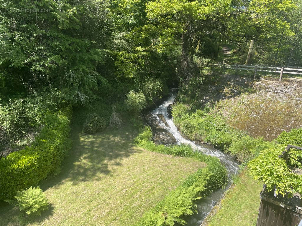 Maison à SAINT-SORNIN-LAVOLPS