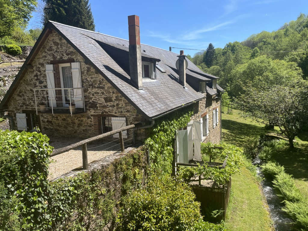 Maison à SAINT-SORNIN-LAVOLPS