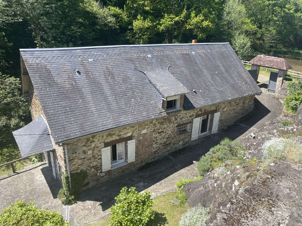 Maison à SAINT-SORNIN-LAVOLPS