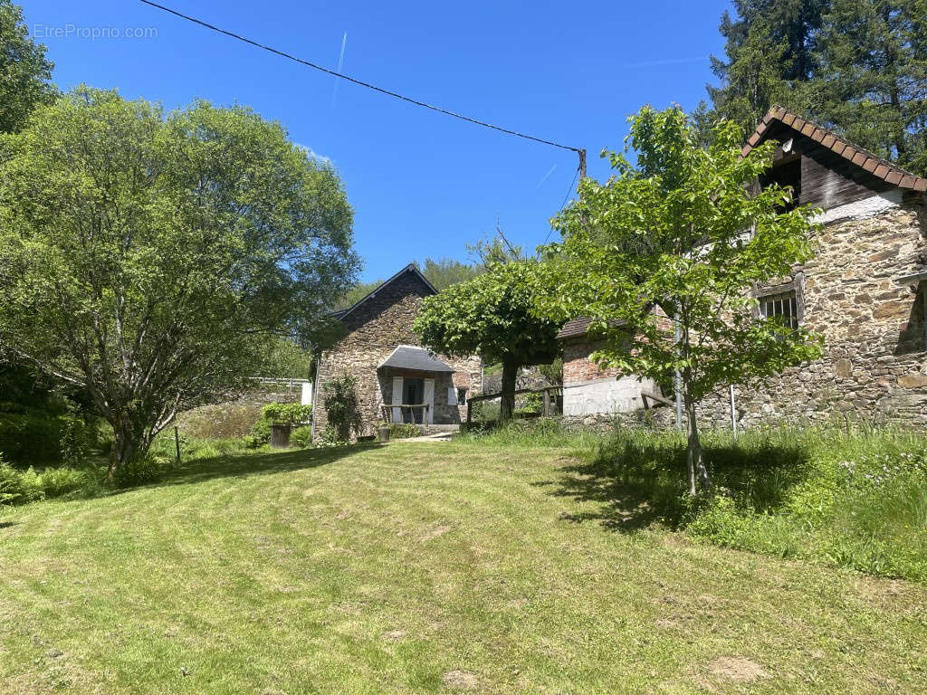 Maison à SAINT-SORNIN-LAVOLPS