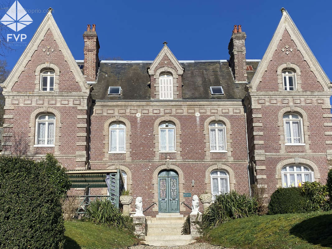 Maison à CANY-BARVILLE