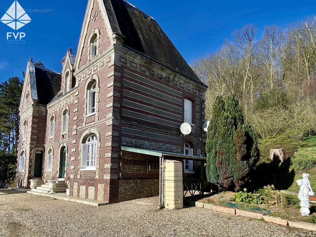 Maison à CANY-BARVILLE