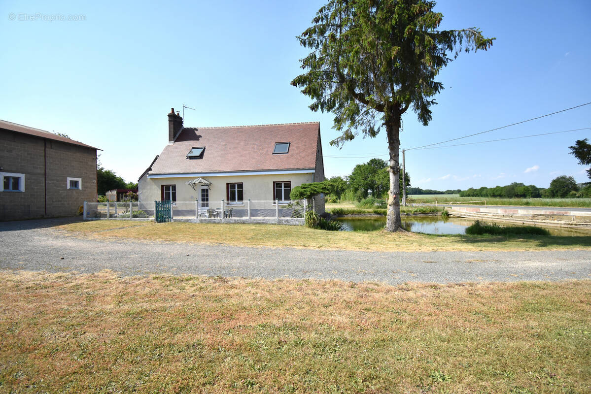 Maison à AUTHON-DU-PERCHE