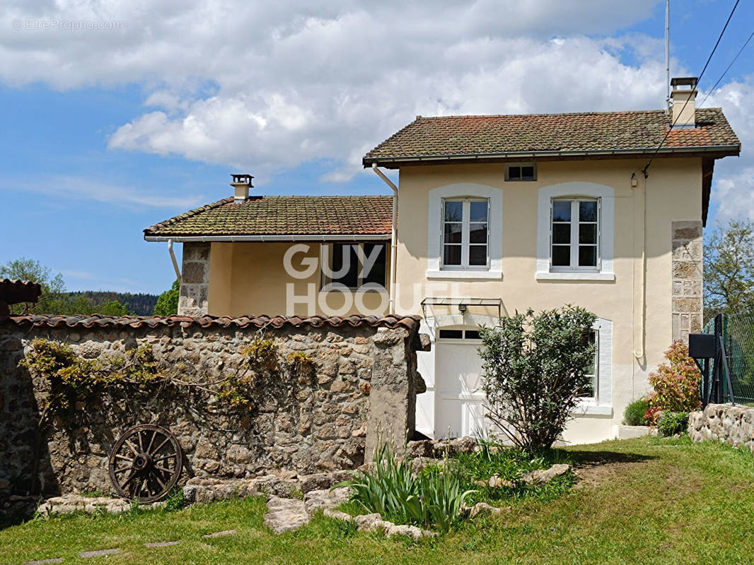 Maison à NOIRETABLE