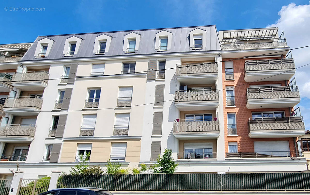 Appartement à TREMBLAY-EN-FRANCE