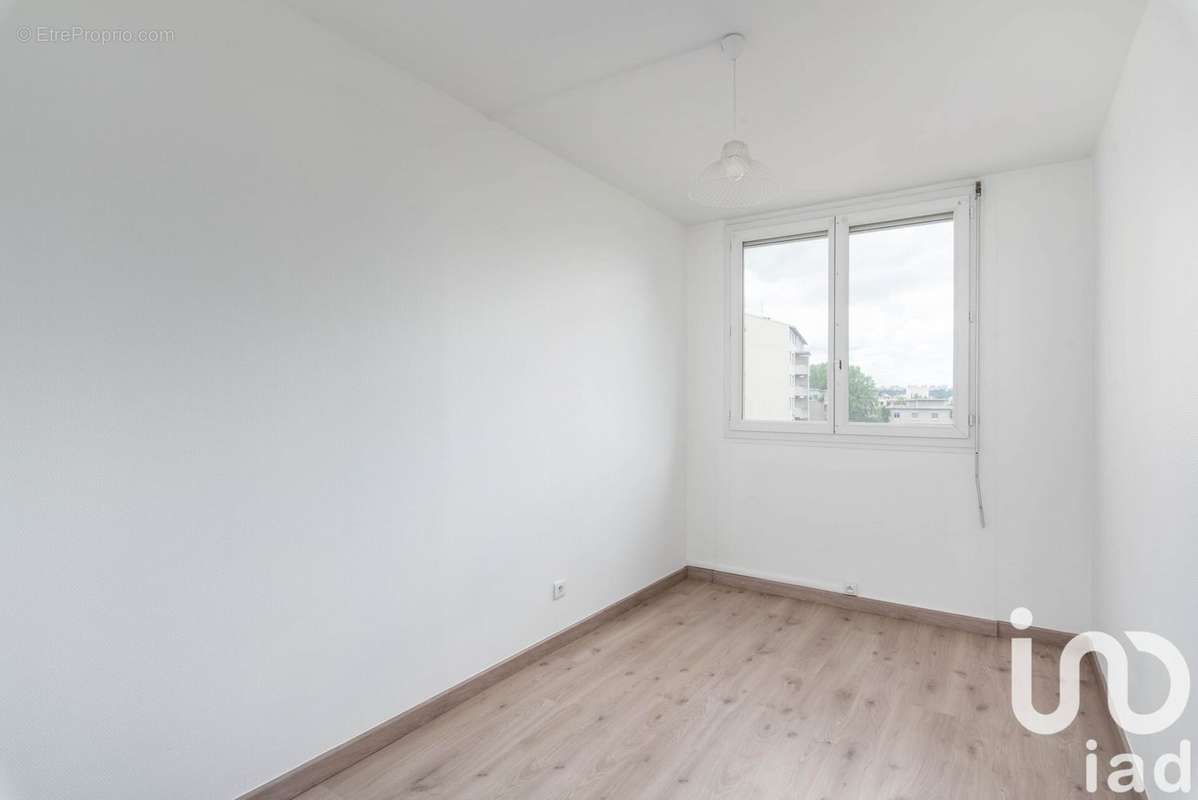 Photo 9 - Appartement à VILLEURBANNE