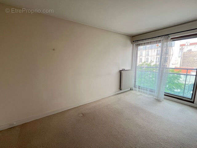 Appartement à PARIS-20E