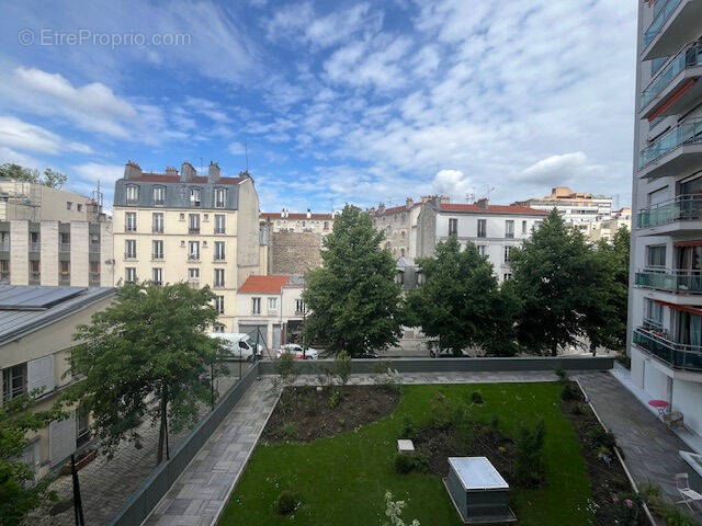 Appartement à PARIS-20E