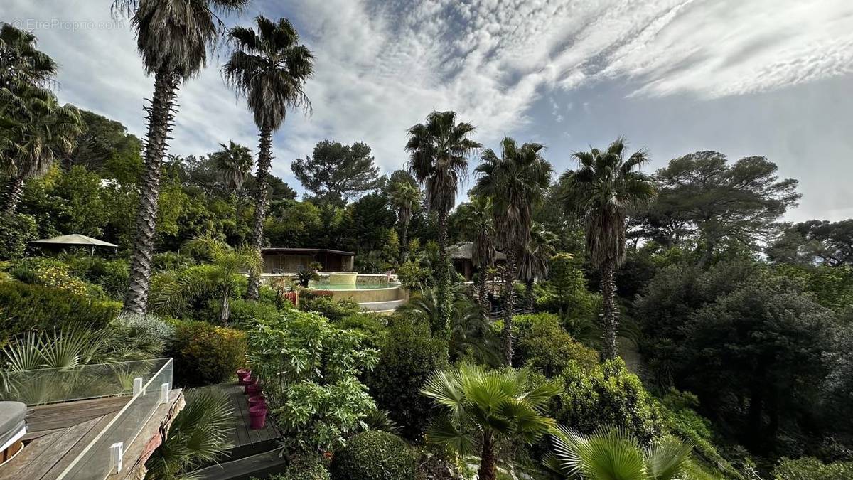 Maison à MOUGINS