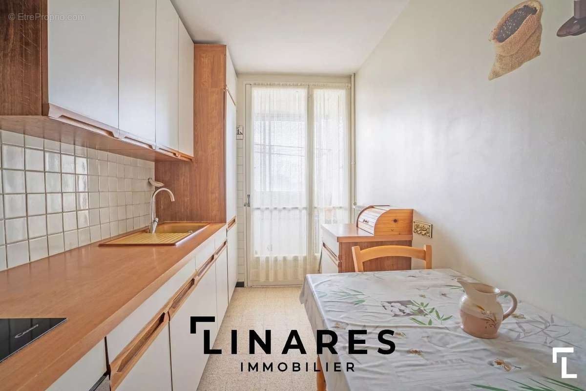 Appartement à MARSEILLE-12E