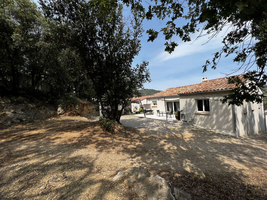 Maison à CLERMONT-L&#039;HERAULT