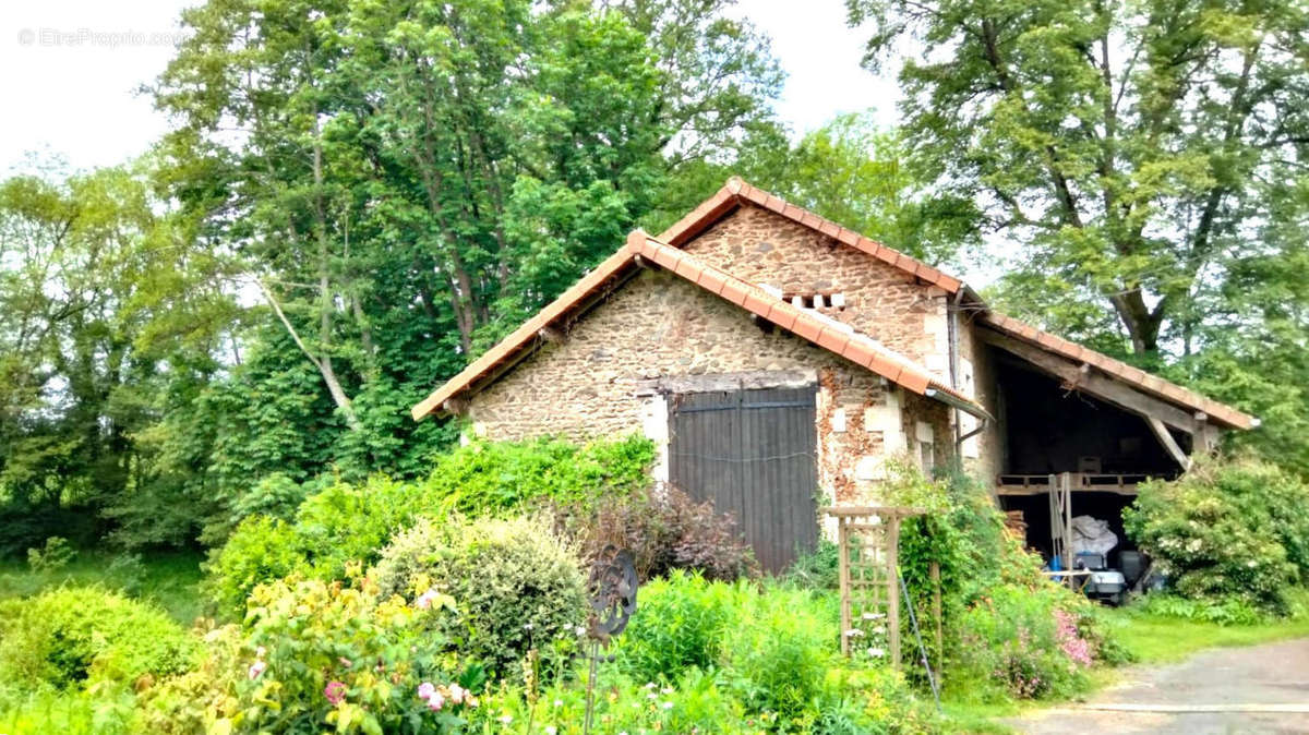 4 JUIN 2024 - Maison à SAINT-MAURICE-DES-LIONS