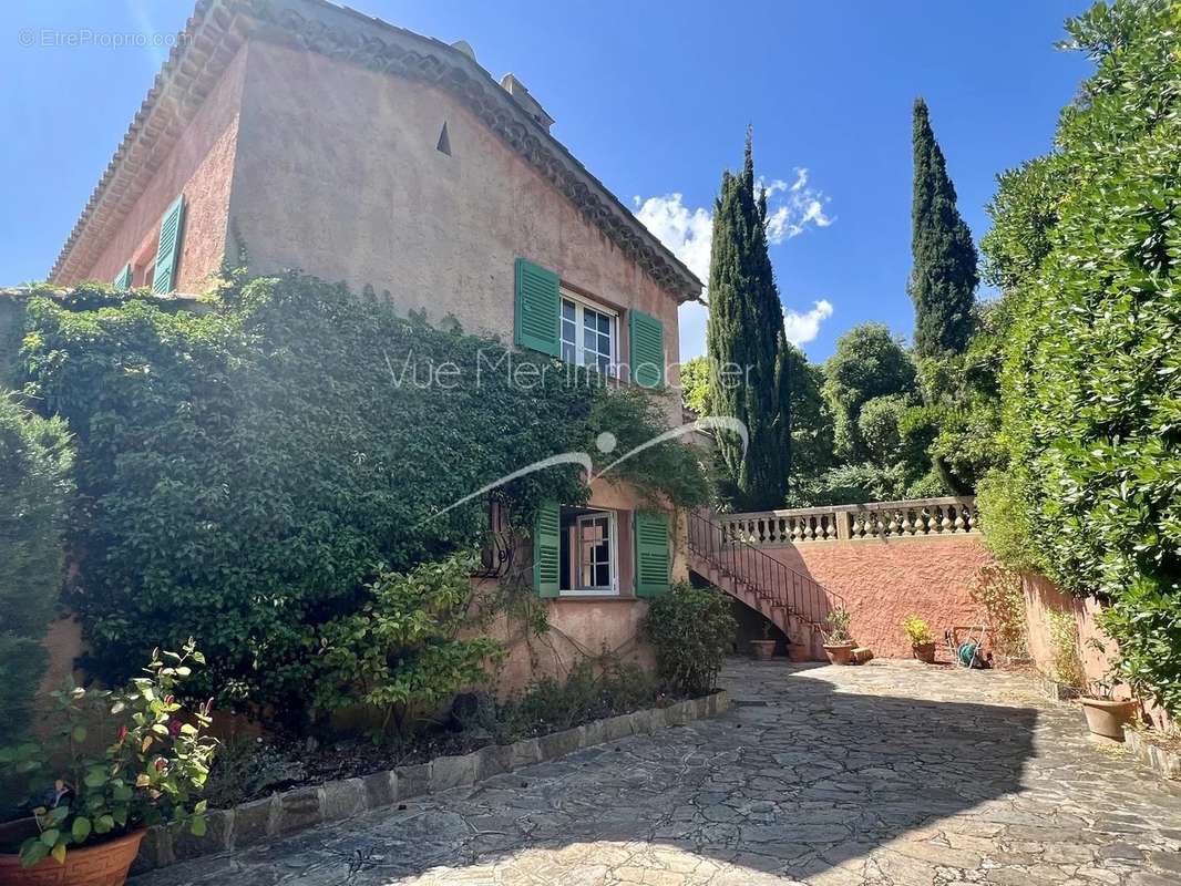 Maison à LE LAVANDOU