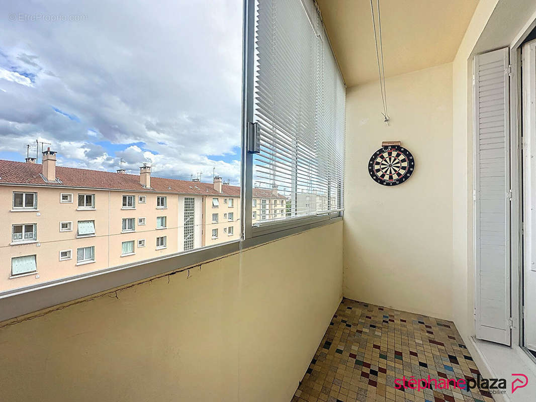 Appartement à LYON-8E