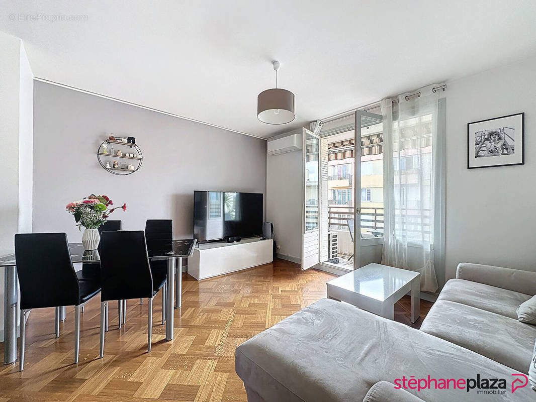 Appartement à LYON-8E