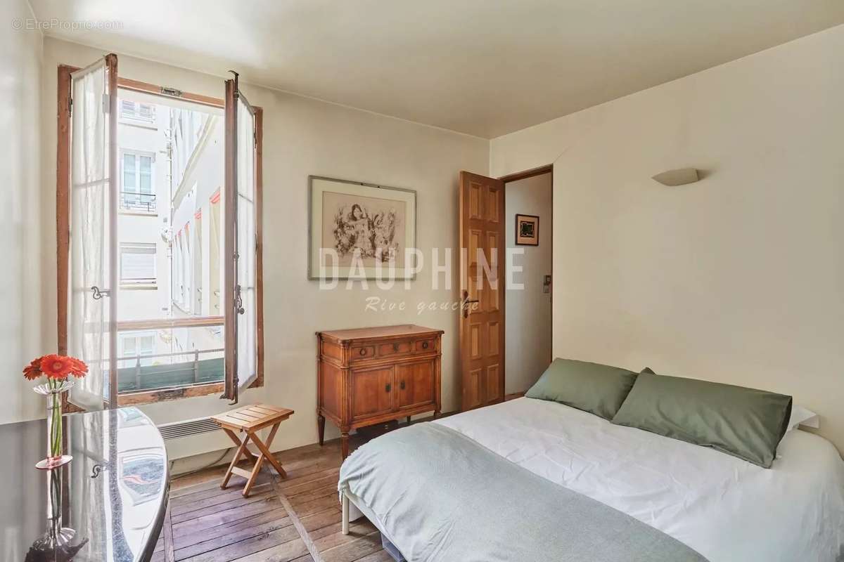 Appartement a louer paris-7e-arrondissement - 3 pièce(s) - 92 m2 - Surfyn