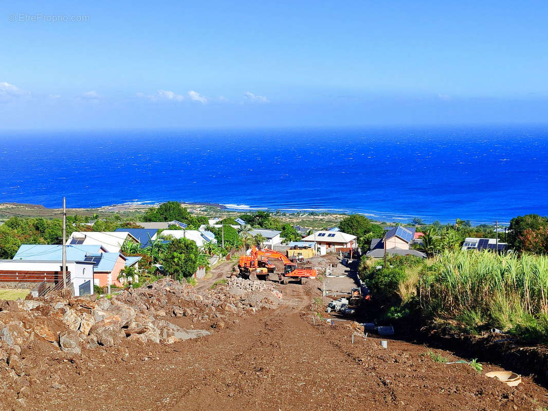 Terrain à LE PORT