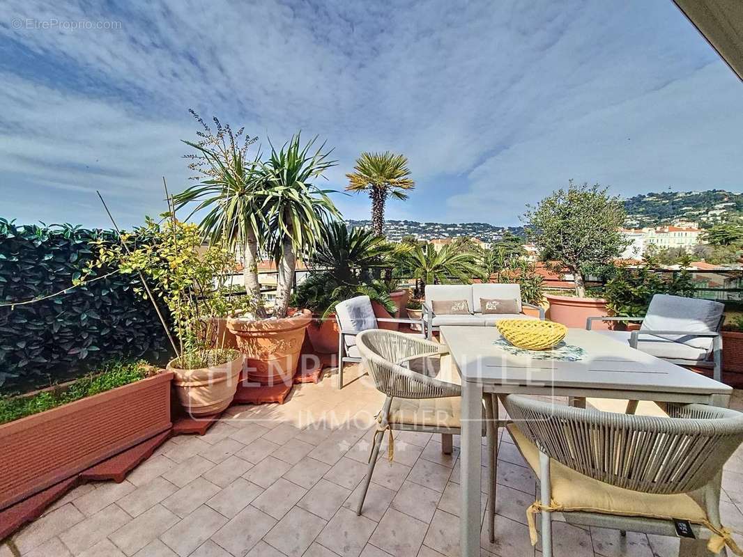 Appartement à CANNES