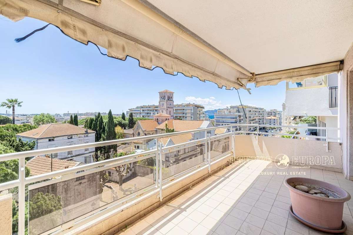 Appartement à CANNES