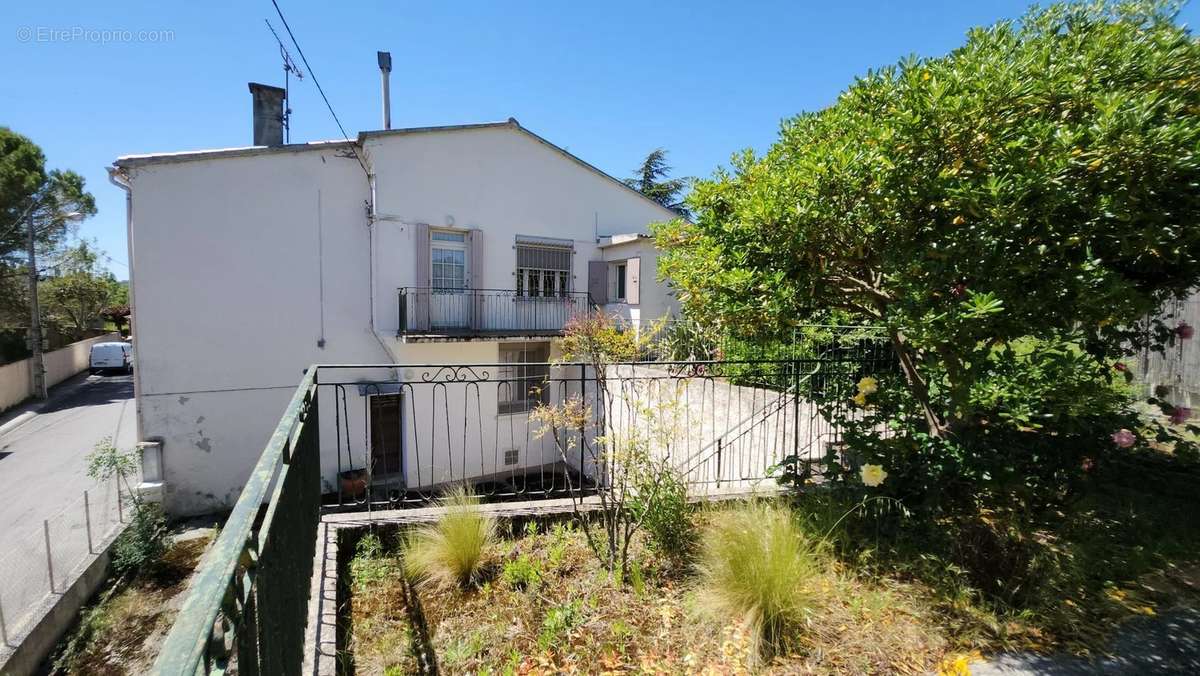 Maison à LABASTIDE-D&#039;ANJOU