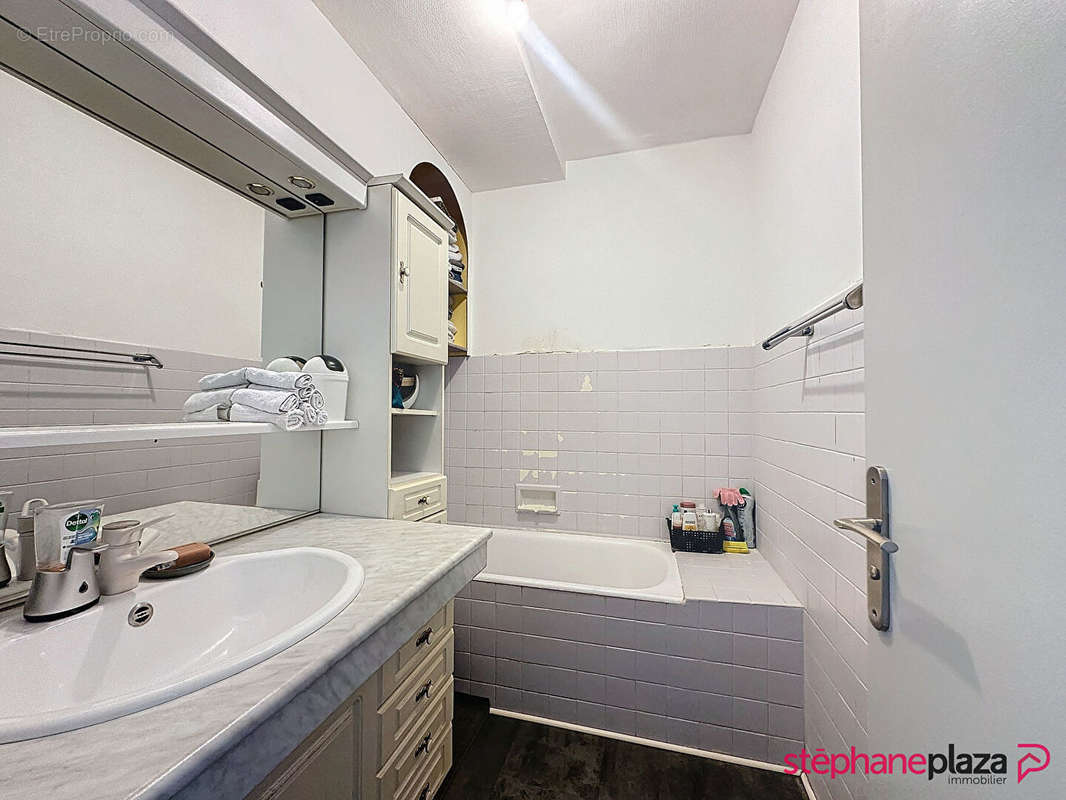 Appartement à LYON-8E