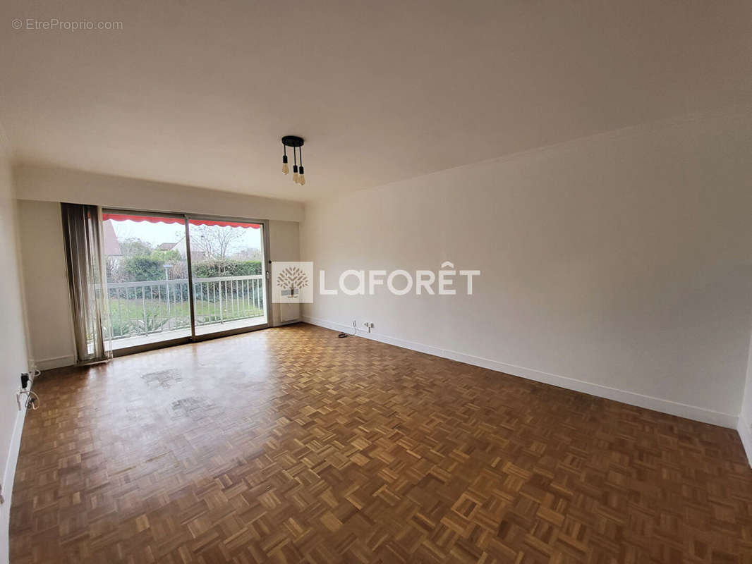 Appartement à RUEIL-MALMAISON