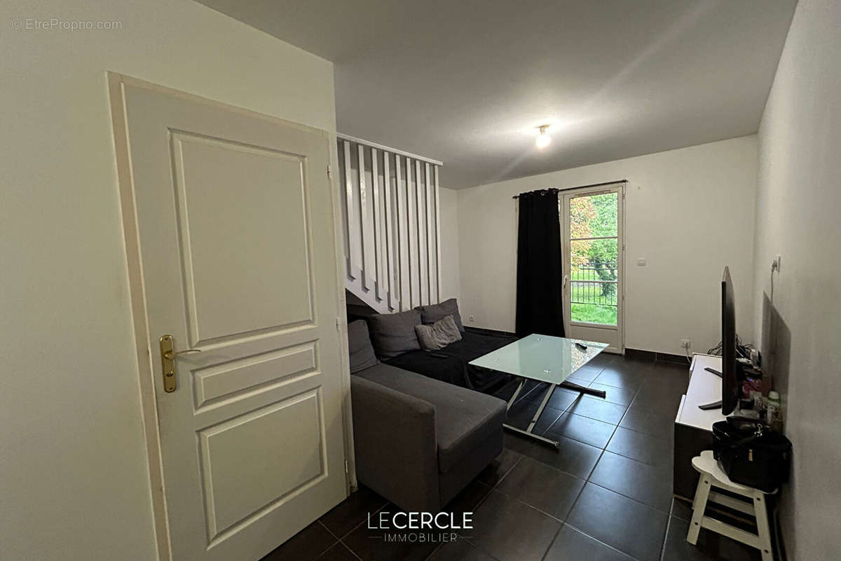 Appartement à SAINT-LEU-D&#039;ESSERENT