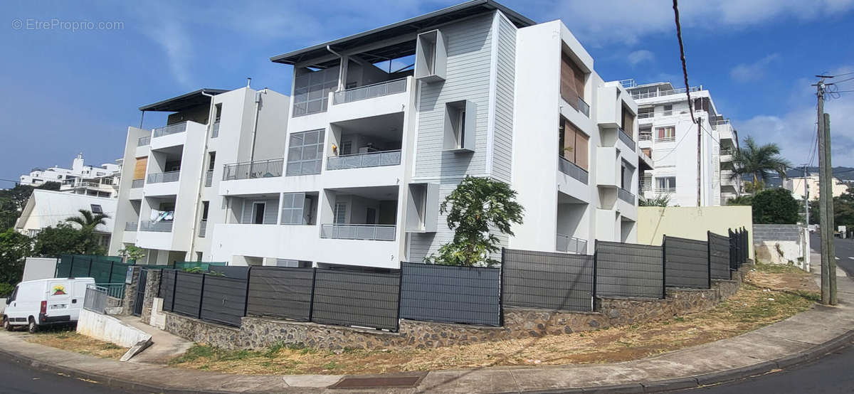 Appartement à SAINT-DENIS