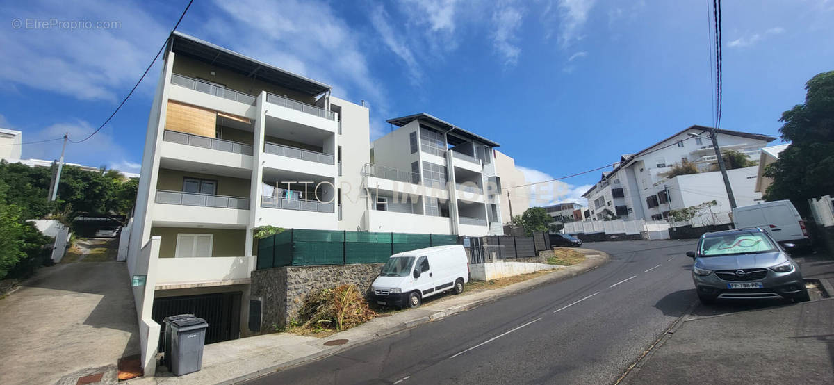 Appartement à SAINT-DENIS