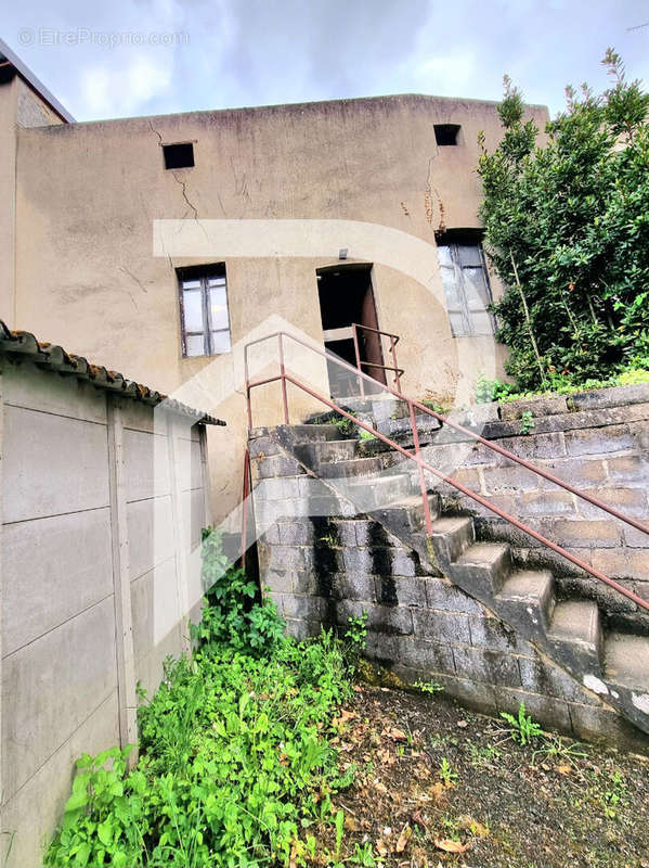 Appartement à SAINT-ELOY-LES-MINES