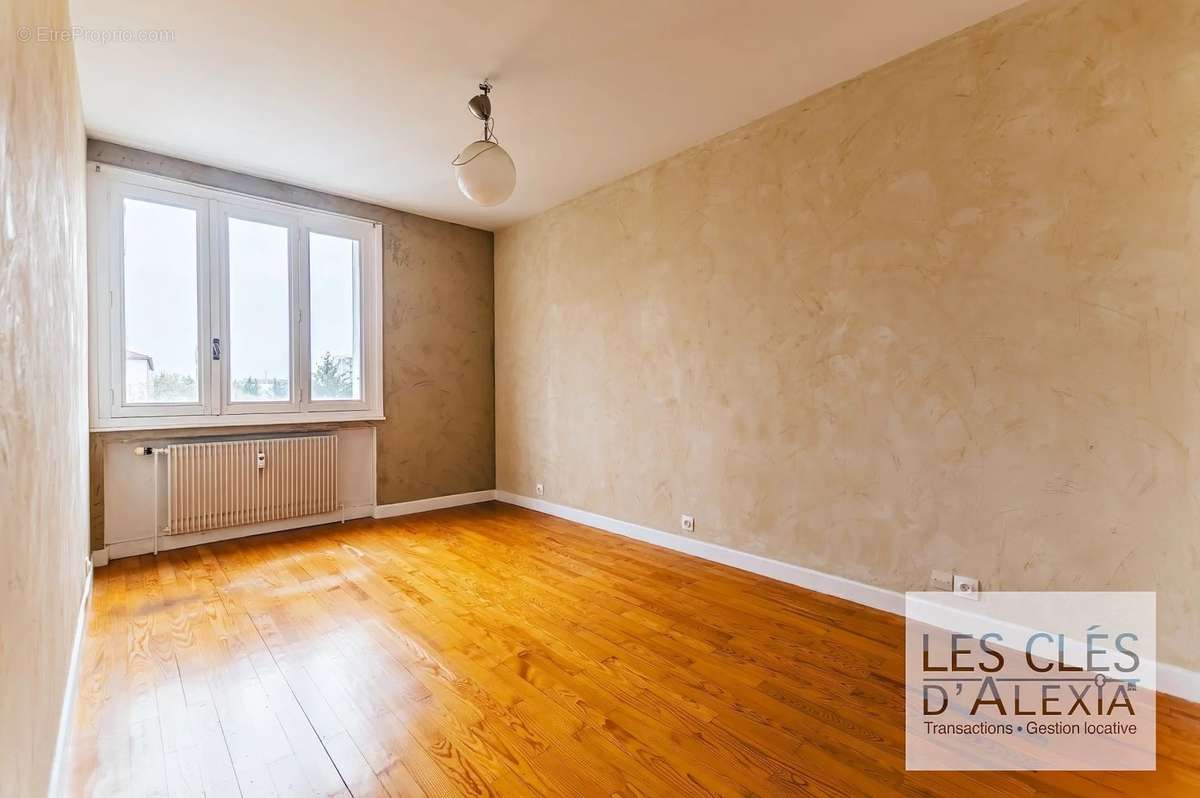 Appartement à LYON-8E