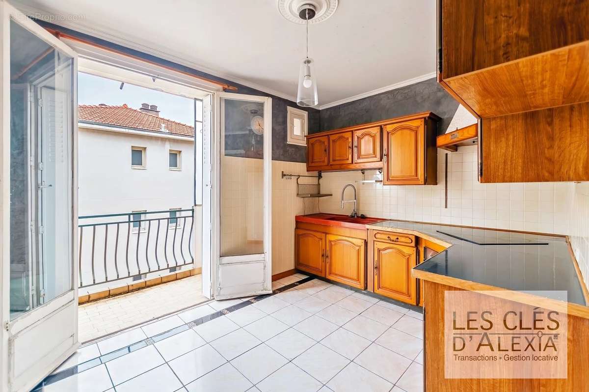 Appartement à LYON-8E