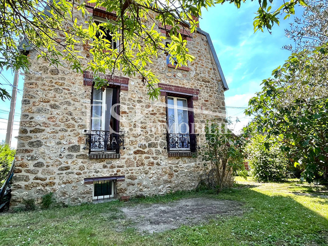 Maison à BEAUCHAMP